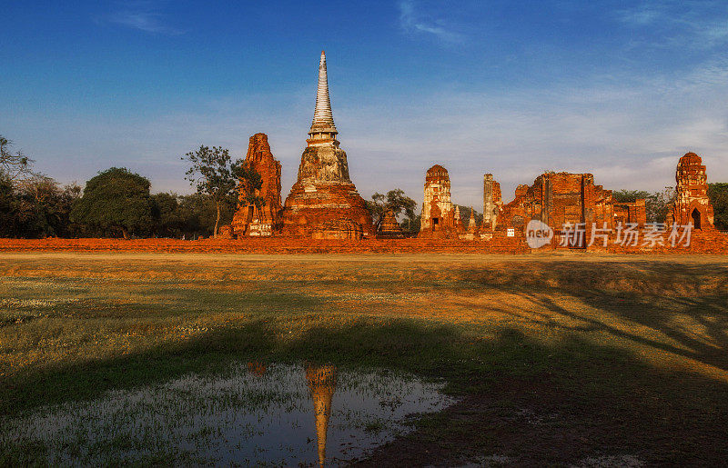 窟Mahathat, Ayutthaya-Thailand